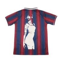 Camiseta FC Barcelona Retro x Aitana | Edición Especial