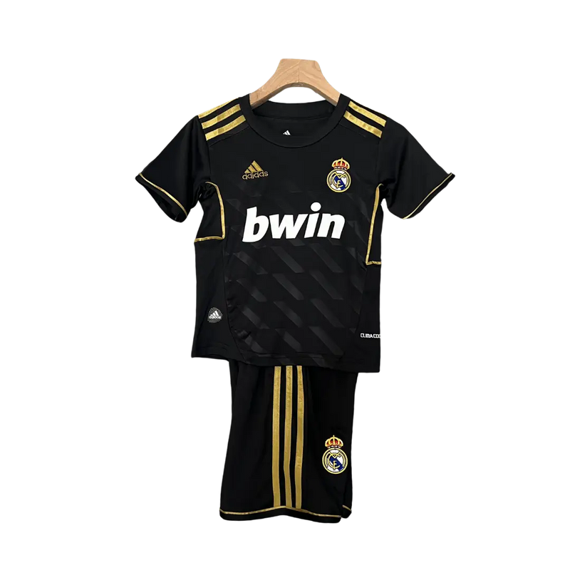 Conjunto Niño Real Madrid 2011/12 (2)