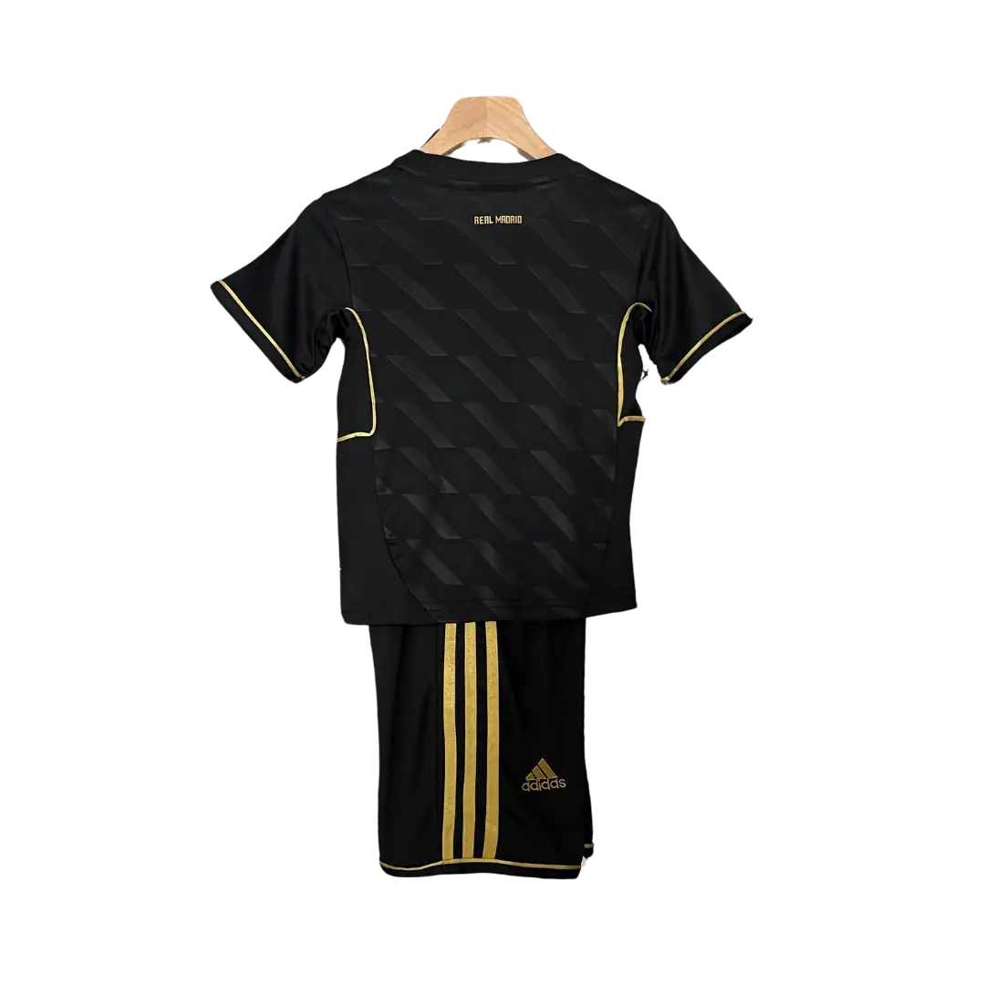 Conjunto Niño Real Madrid 2011/12 (2)