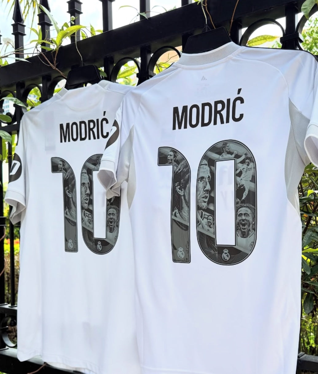 Camiseta Real Madrid 2025/26 ESPECIAL Luka Modric (Dorsal Incluido)